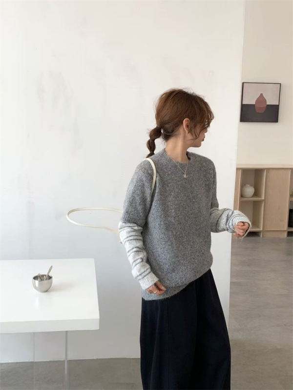 秋冬毛衣女2025新款日韩休闲设计感拼接假两件条纹袖子针织上衣潮|undefined