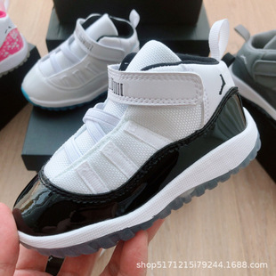 ���﹤�S��ԭ AJ11ͯЬ�ߎ�ħ�g�N�@��Ь�羳���Q��11��ͯ�\��Ь