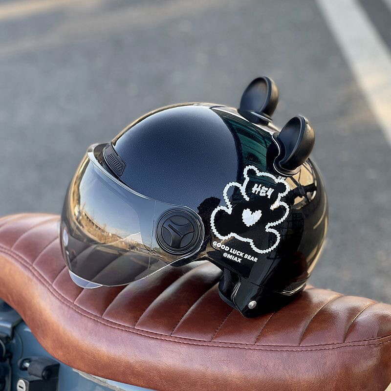 New certified electric vehicle helmet for men and women, new model for all seasons, sun protection, cute, universal half helmet, motorcycle safety helmet