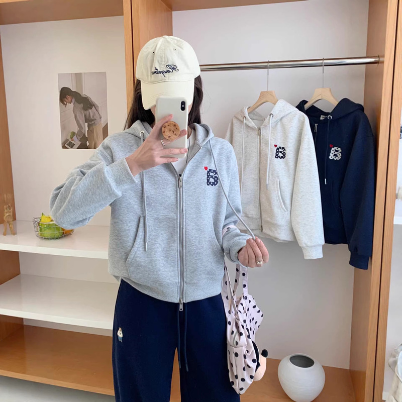 Autumn and Winter Custom Hooded Sweatshirt Cardigan with Zipper, Loose Fit, 2026 New Model, Spotted Letter Pattern, Versatile Hooded Jacket