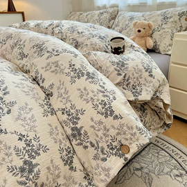 四件套;床罩床笠;纤维被