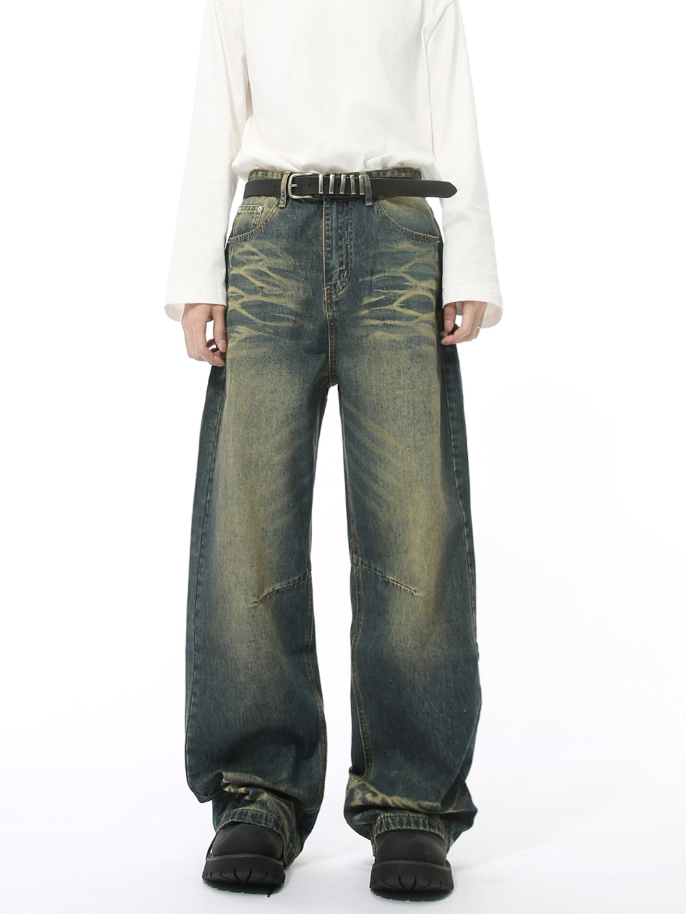 MTLCLOTHES Hombres| Nuevos productos de invierno retrógrados de diseño corrugado de agua vieja elegante jeans casuales