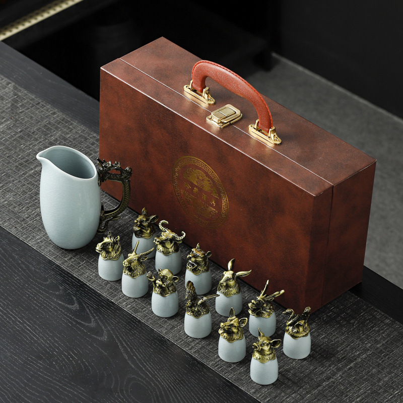 哥窯十二支陶器酒器セット、中国風小酒杯、十二支酒器|undefined