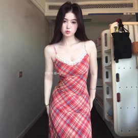 网纱+内里双层 复古红色格纹连衣裙女V领蕾丝拼接网纱吊带裙长裙