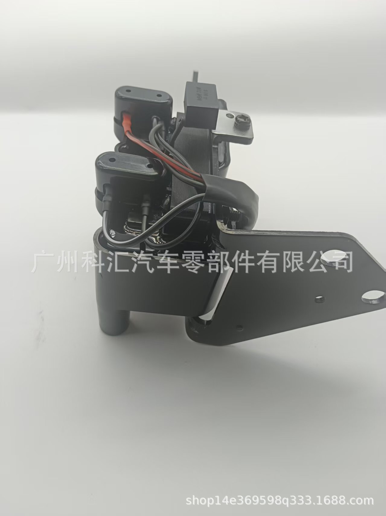 Suitable for Hyundai Accent hatchback ignition coil UF243 2730126080 27301-26080