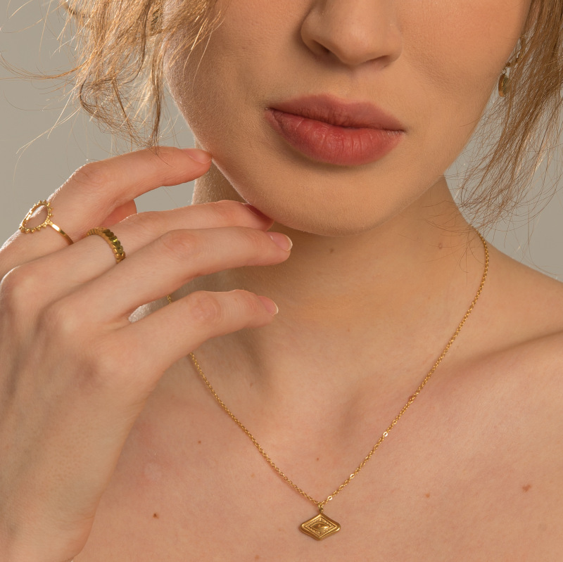 7g Weight PVD Coated Gold Plating Process PVD Coated Real Gold Plated Eye 304 Stainless Steel French Style Waterproof Non Tarnish 304 Stainless Steel Necklace