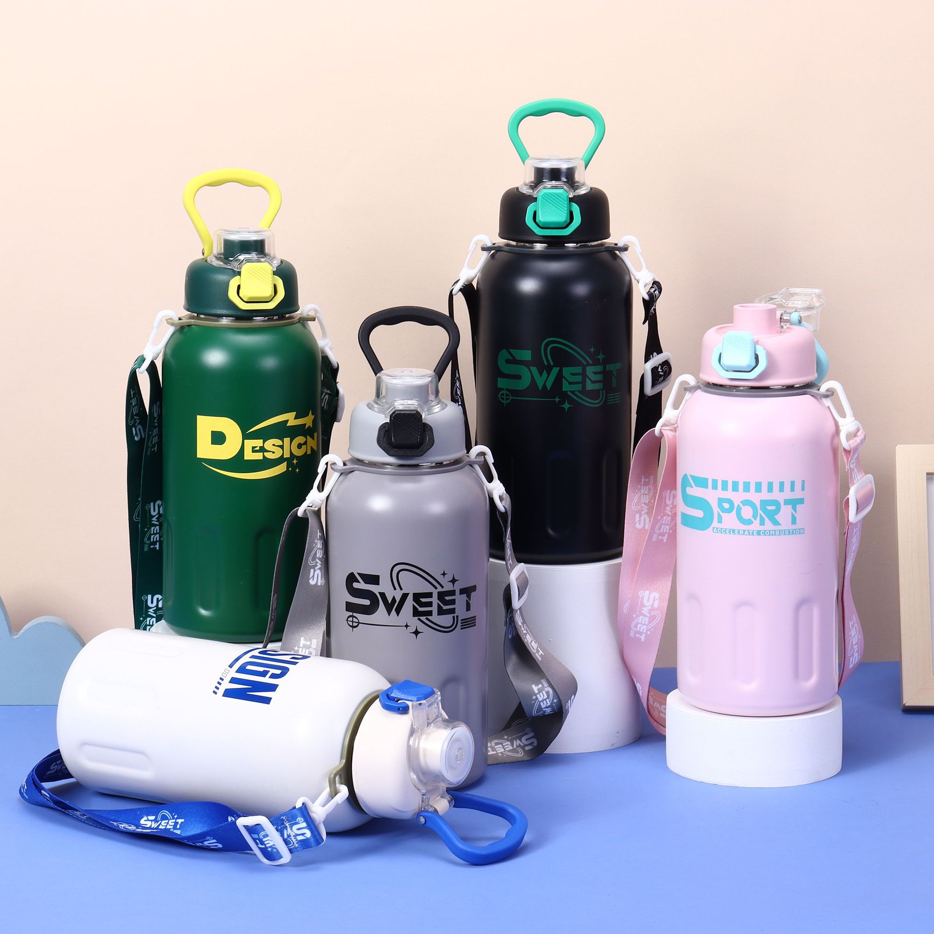 Insulated Stainless Steel Water Bottle With Shoulder Strap Large_voghion.com
