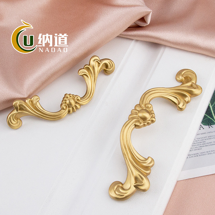 Personalized pure brass wardrobe door handle hardware cabinet drawer handle minimalist light luxury ginkgo leaf French handle