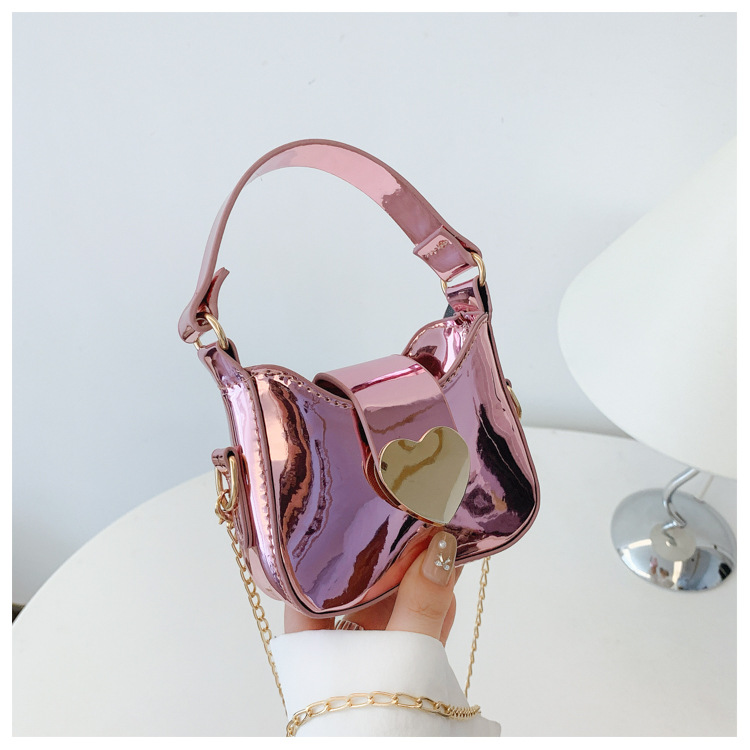 Unisex Pu Heart Shape Solid Color Elegant Streetwear Sewing Thread Square Hidden Buckle Shoulder Bag display picture 22