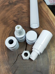 Guangchuang GeneraTion Lamp Holder T8 WaTerproof Plug LighT Bar Plug FacTory DirecT Sale