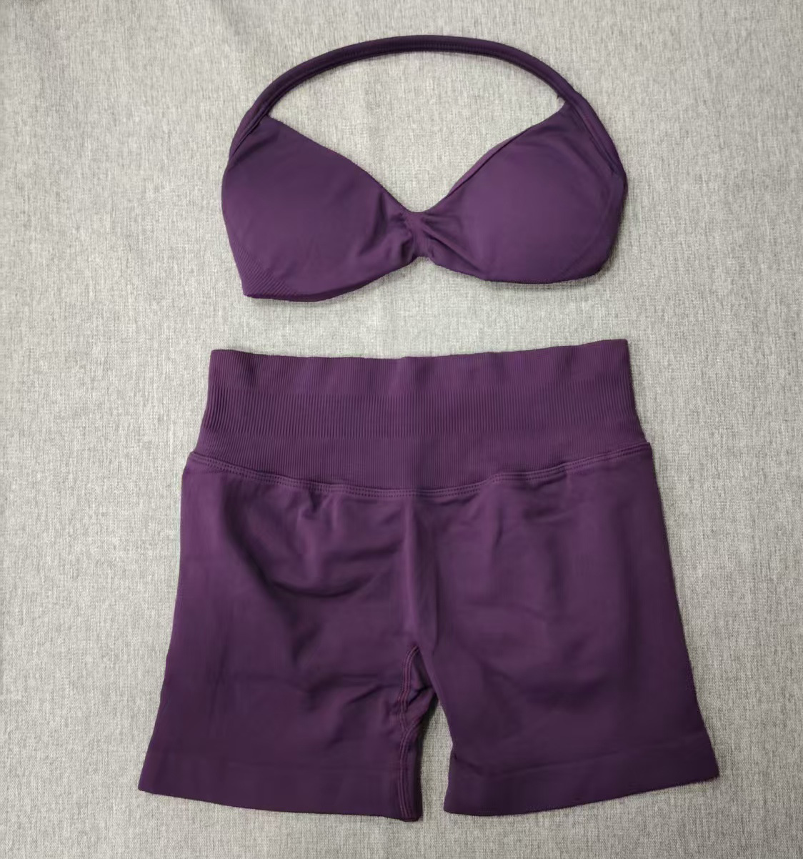 Conjunto DF Amazon pantalones cortos explosivos sujetador pequeño alto elástico superfino nailon halter cuello hermoso chaleco deportivo trasero