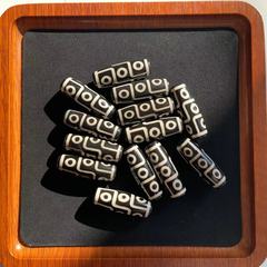 レトロな黒瑪瑙の9つの目の天珠は宝石の文を飾ってアクセサリーのアクセサリーを遊びます。
