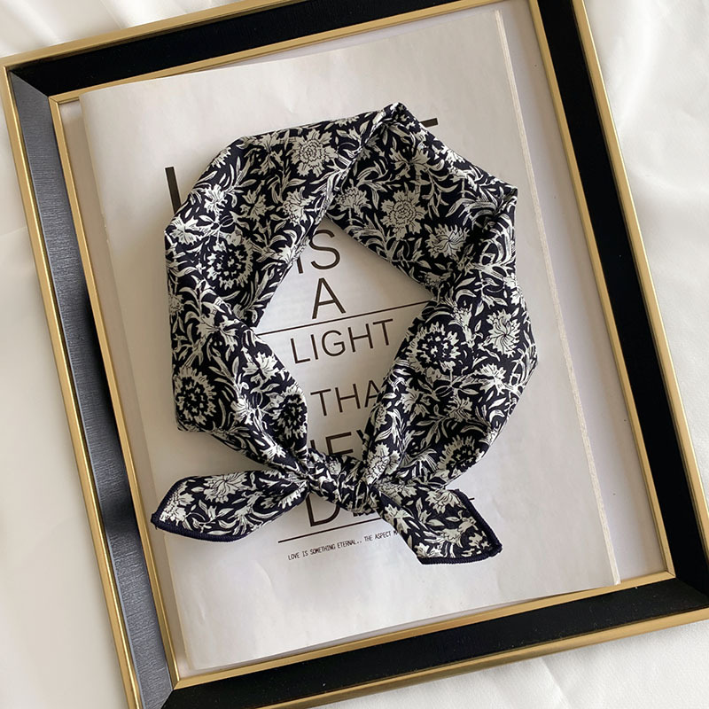 Retro neckerchief