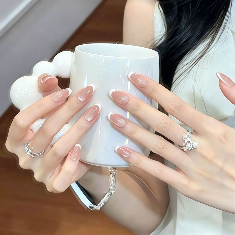 Cat-Eye White French-Style Press-On Nails, Simple and Versatile Nail Stickers, Popular in Physical Stores and Xiaohongshu Live Broadcasts