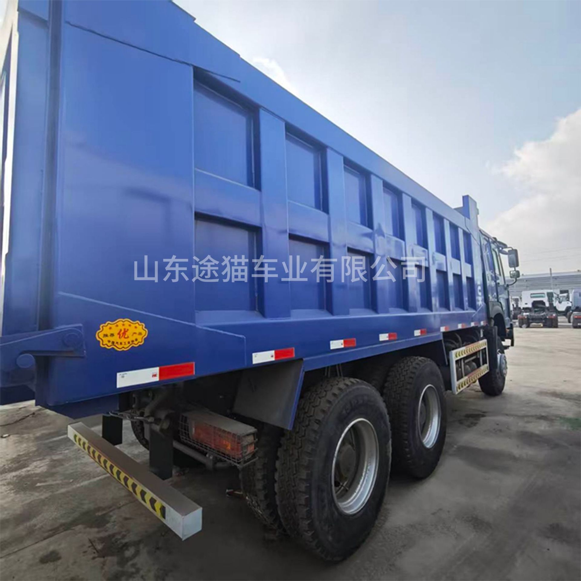 Cross-Border Howo 6X4 Dump Truck 371/375 Horsepower Rear Eight-Wheel Engineering Dump Truck for Africa