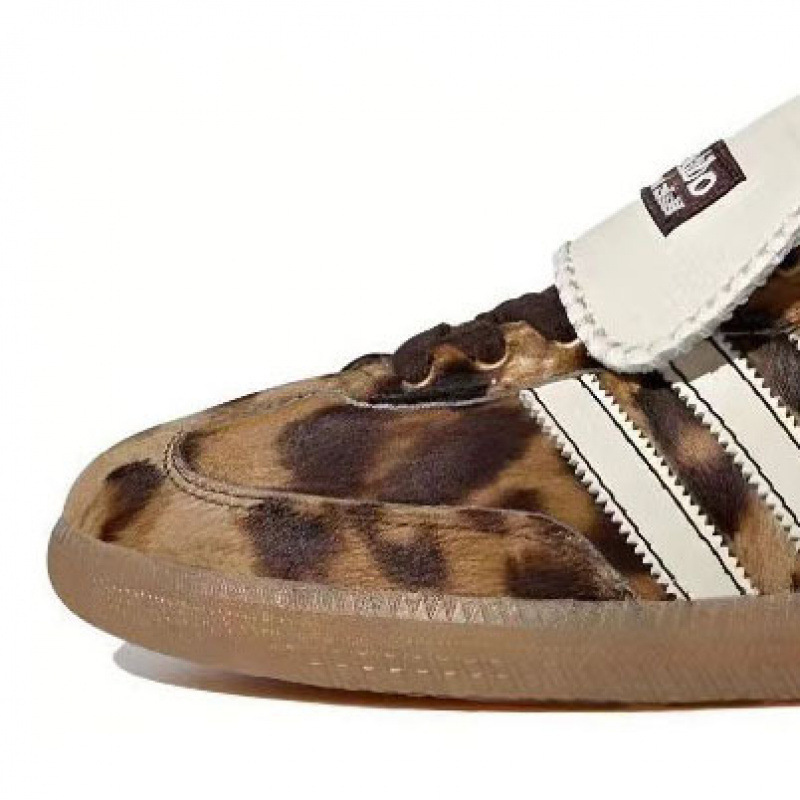 莆田 ディスティーニングシューズ サンバ レトロ クローバーシェルトゥ ホワイトシューズ SPEZIAL アディダス ディスティーニングシューズ|undefined