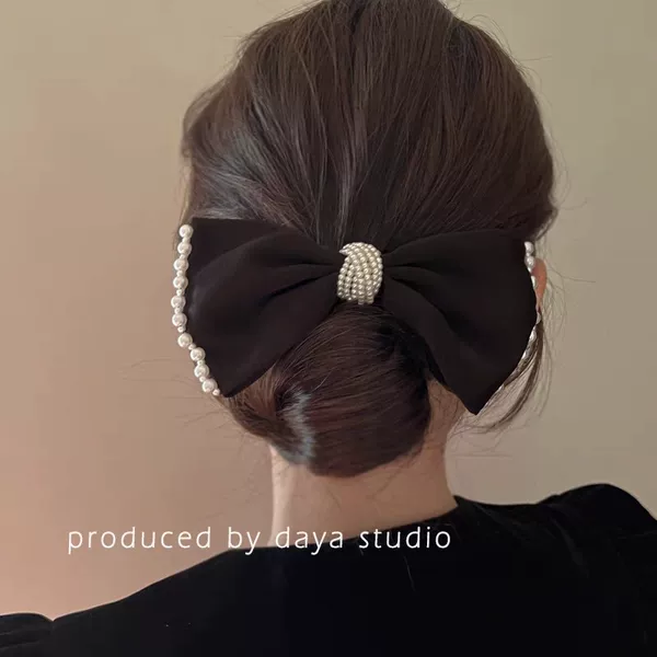 Exquisite Big Miss French Retro Pearl Bow Satin Hairpin Small Chanel Light Luxury High-end Head Back