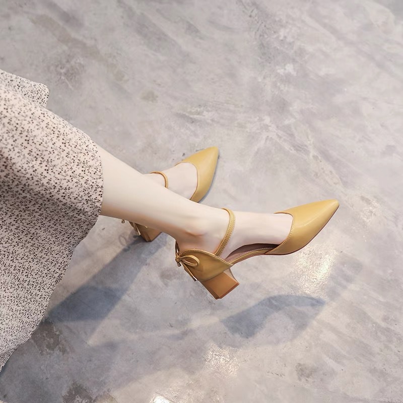 2026 nuevas sandalias de talón agudo de punta de mujer hebilla de moda de talón medio con una sola cabeza de bolsillo vestido elegante