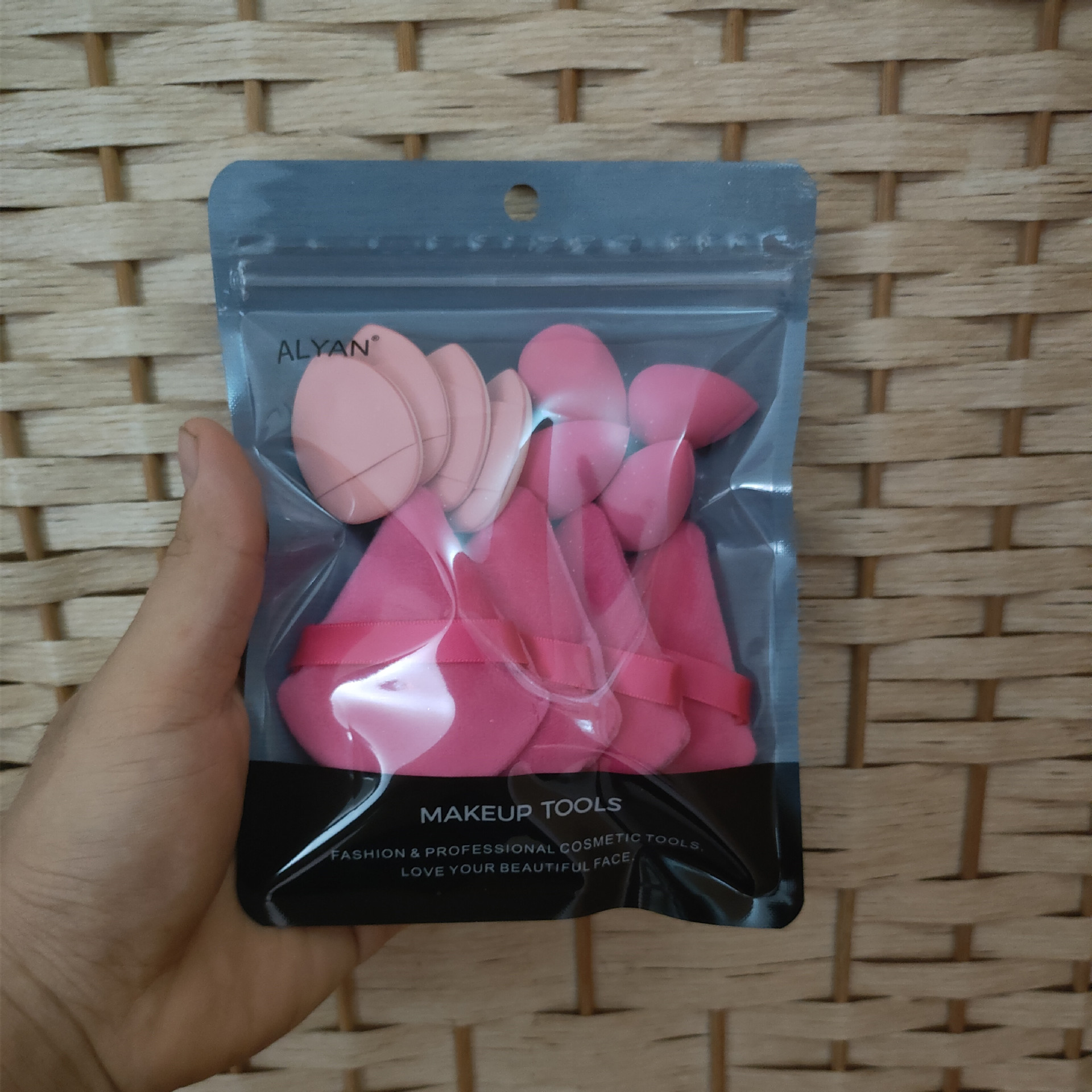 143g Weight Makeup Puff Makeup Tools Types 1 Set Quantity Sponge Material Solid Color Pattern Simple Style Style Simple Style Solid Color Sponge Makeup Puff 1 Set 18