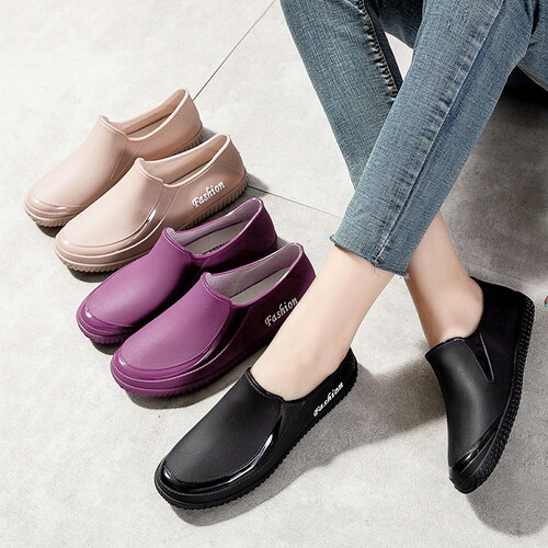 Women's Spring and Autumn Fashionable Low-Top Waterproof Slip-Resistant Flat Rain Boots, Four-Season Durable Car Washing Kitchen Work Rubber Shoes