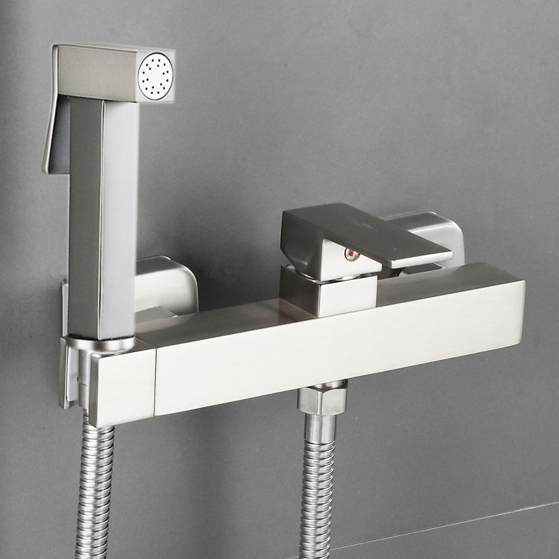 Todo el cobre cuádruple bidet grifo pistola rociadora kit de baño para mujeres inodoro de alta presión frío y caliente de una sola mano grifo complementario