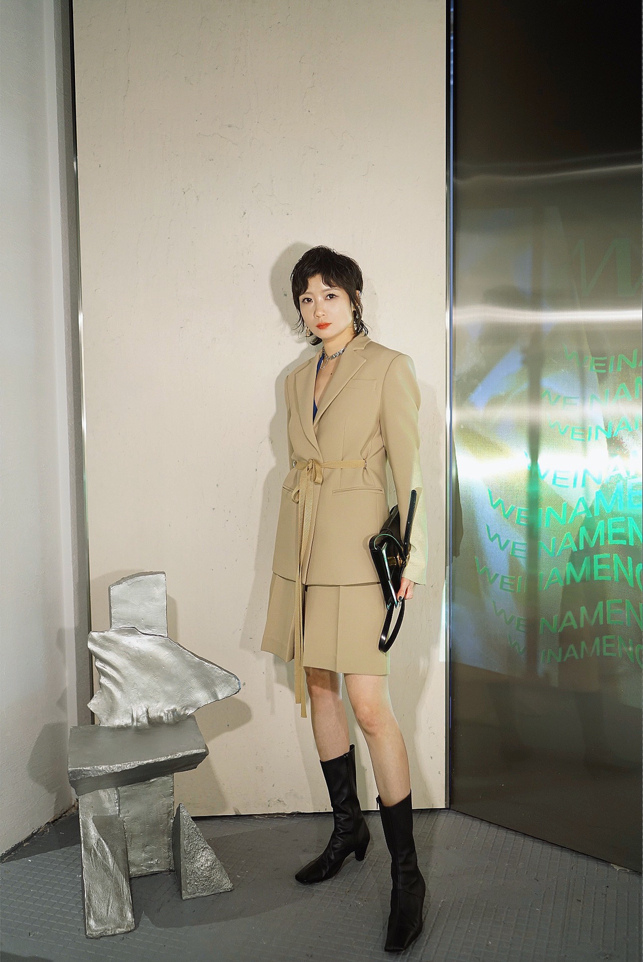 设计师女装 带飘带西服