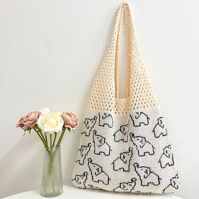 2025 New Beach Bag Knitted Bag Straw Woven Bag Thai Holiday Style Handbag Bohemian Wind Bag Women's Bag
