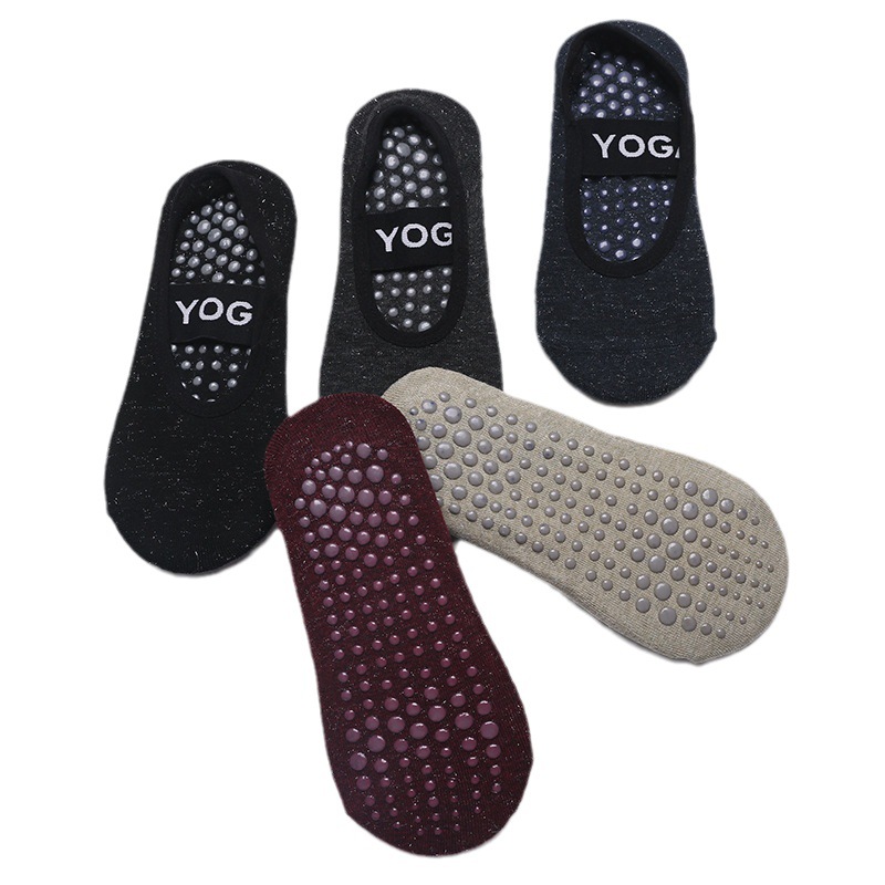 Non-slip dancing sports socks for yoga for gym