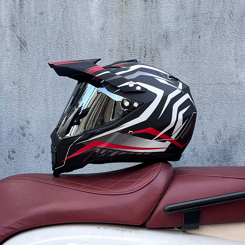 Casco de campo traviesa Casco de carreras de motos Casco de carretera Casco de doble propósito para hombres y mujeres Casco de tracción de cuatro estaciones Casco completo Orz