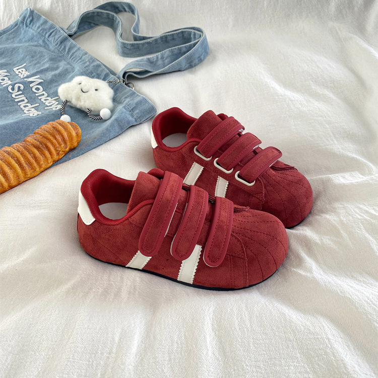 Zapatos de velcro para mujeres, otoño de 2025 zapatos de skate de alto valor, moda universal, zapatos deportivos para estudiantes, mujeres