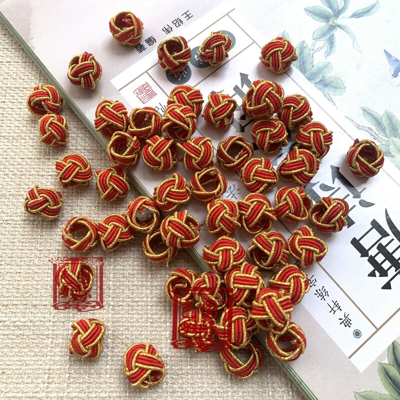 Gold braided four-layer pineapple hat hand-woven accessories connection cover connector accessories DIY handmade jewelry small size