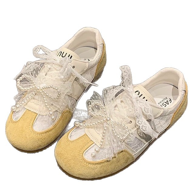 Zapatos de entrenamiento transpirables de malla para mujeres primavera y verano de 2026 perlas nuevos zapatos de alto valor de encaje skate casuales