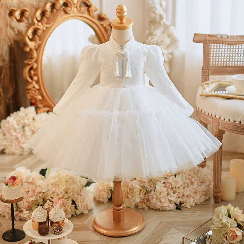 First-birthday party dress for baby girls: Spring-inspired new collection—elegant princess gown, chic Western-style cheongsam perfect for flower girl roles or as a stunning hostess outfit.