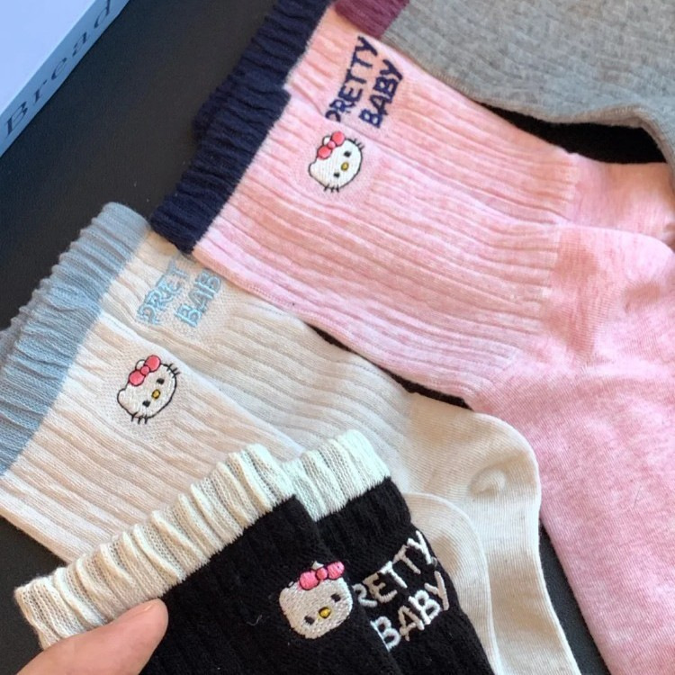 可爱卡通初秋袜子女后跟刺绣小猫咪AB不对称学生外穿堆堆中筒长袜|undefined