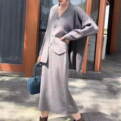 外贸秋冬款女士纯色修身毛衣开衫V领马甲套装针织半身裙三件套装