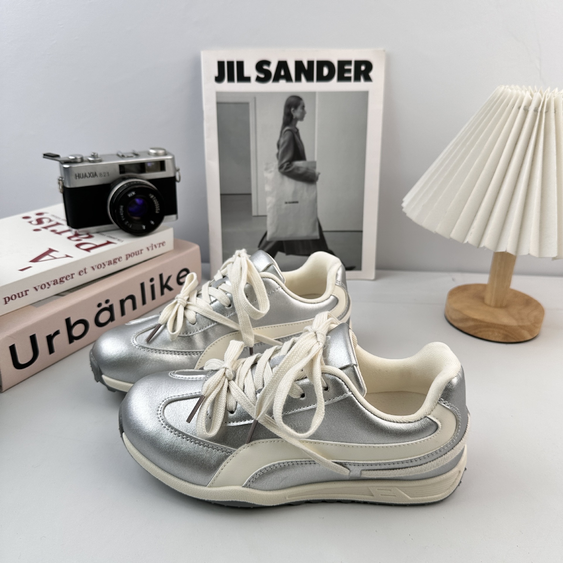 Farbo coreano sensación de chicas zapatos puff versátiles 2025 nuevos zapatos de entrenamiento transpirables zapatos blancos zapatos Gump zapatos