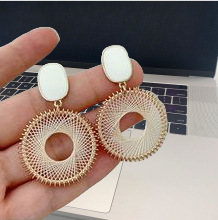 轻奢高级感精致耳钉小众夸张耳饰钟楚曦同款度假风编织圆圈耳环女
