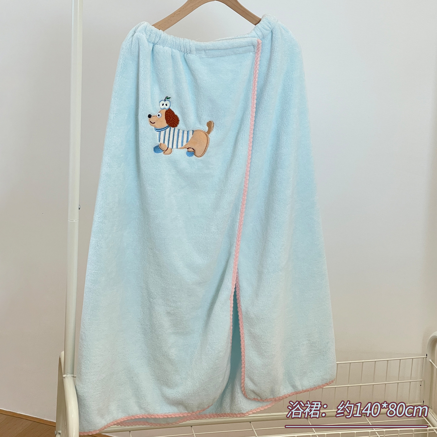 Toalla de baño de dibujos animados para cachorros, falda de baño de terciopelo coral de cuatro piezas para adultos, toalla absorbente de secado rápido, toalla linda para estudiantes, gorro de baño