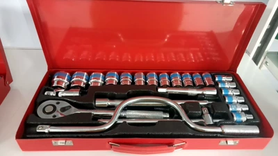 set, manufacturer wholesale, Mühərrik tənzimləmə alətləri - blue-ribbon-iron-box-24-piece-rocker-set