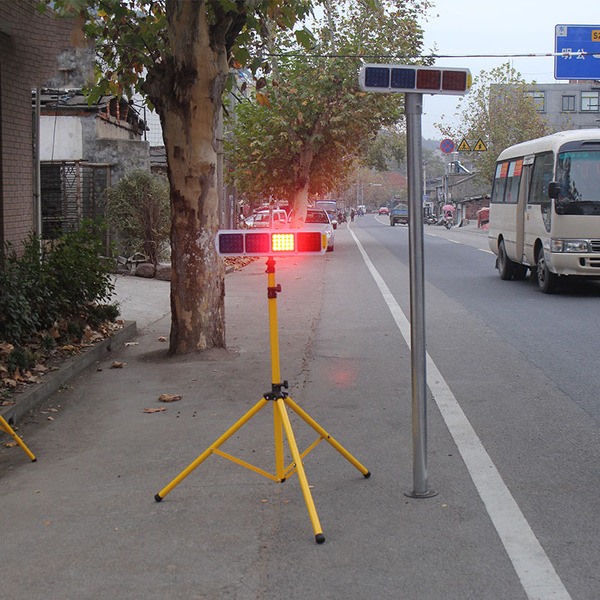 Flashing night indicator lamp