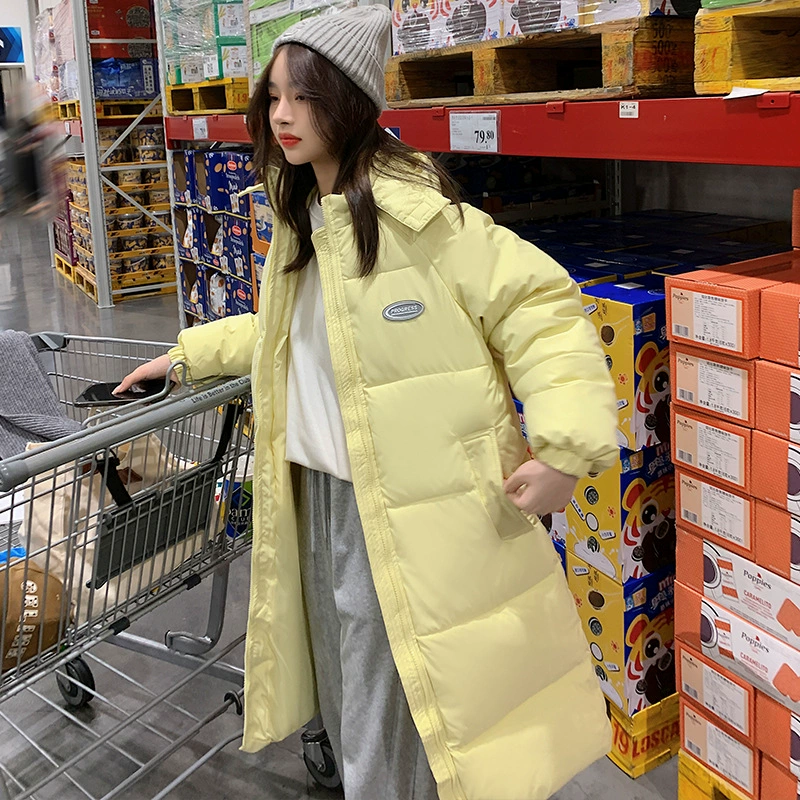 Внешняя торговля, осенне-зимняя пуховая куртка выше колена средней длины с хлопковой подкладкой, Женская свободная утепленная куртка больших размеров с капюшоном в Корейском стиле