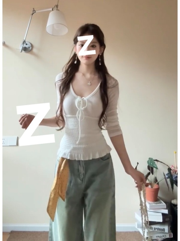 白色设计感边褶皱掐腰长袖t恤女早秋2025新款内搭打底衫上衣|undefined