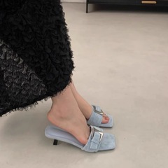 フランスの美しいスティレットヒールのオープントゥブルーハイヒール、スカート付きの夏スタイル、フェアリースタイルのスリッパ、アウターウェア