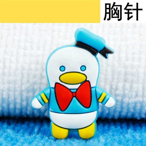 Brooch, Donald Duck