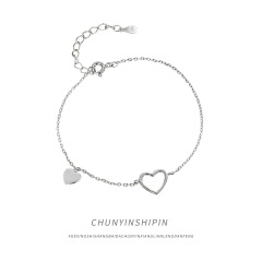 s925純銀製シンプルで万能なハートブレスレット、個性的な雰囲気のアクセサリー、おしゃれな重ね付けスタイル、中空ハート型の女性用ブレスレット