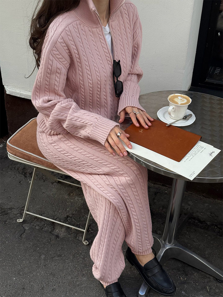 Bộ hai món nữ áo len cardigan cổ bẻ khóa kéo phối quần dài ống đứng, form rộng — Bộ hai mảnh áo len màu hồng, Bộ hai mảnh áo len màu sô cô la, Bộ hai mảnh áo len màu xanh ô liu, Bộ hai mảnh áo len màu xám chi tiết 41
