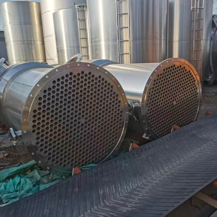 出售二手40平方50平方60平方不锈钢列管式冷凝器 石墨块式换热器