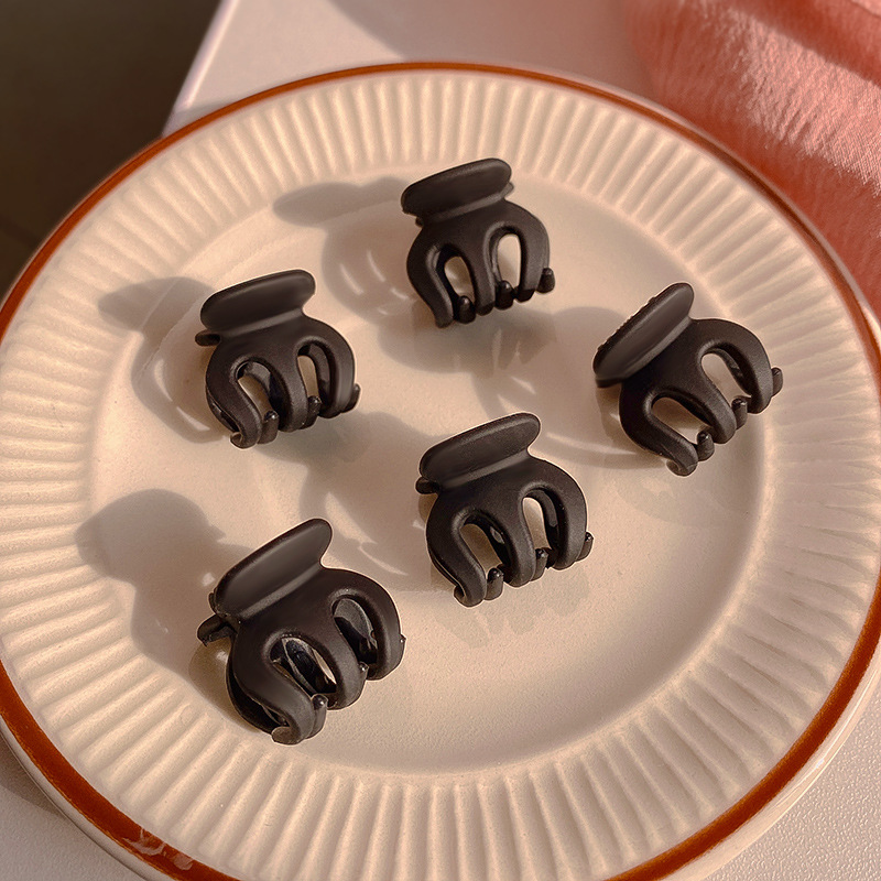 黑色啞光樹脂小號抓夾劉海邊夾髮夾韓國頭飾品迷你碎發發卡可愛潮