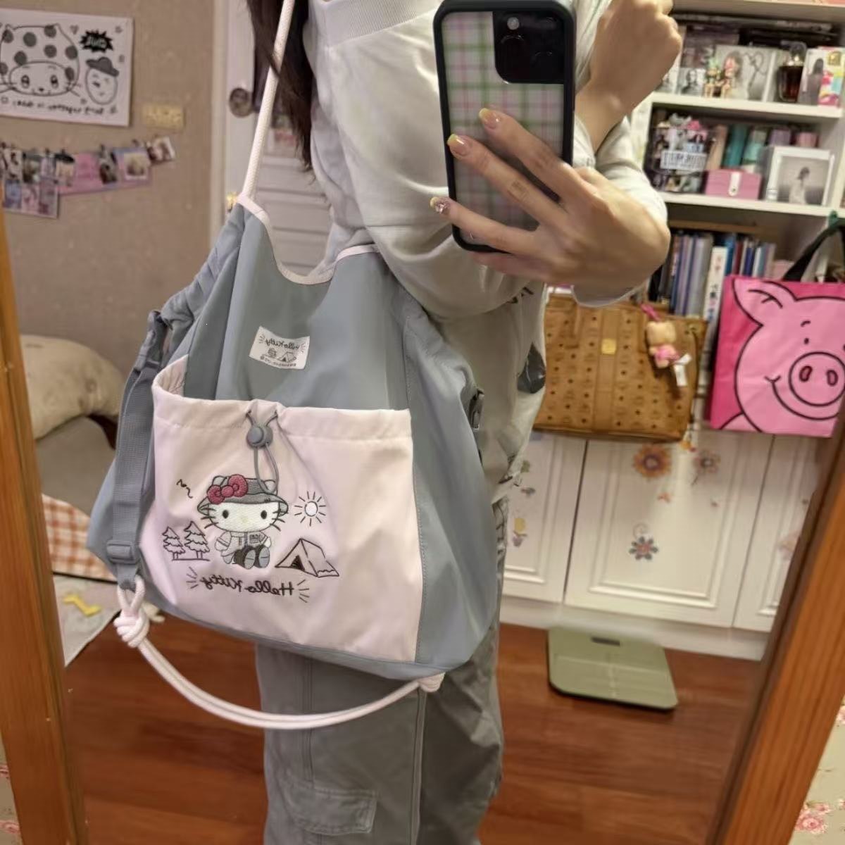 日系kitty露营包卡通可爱折叠抽绳大容量旅行包便携女出行健身包
