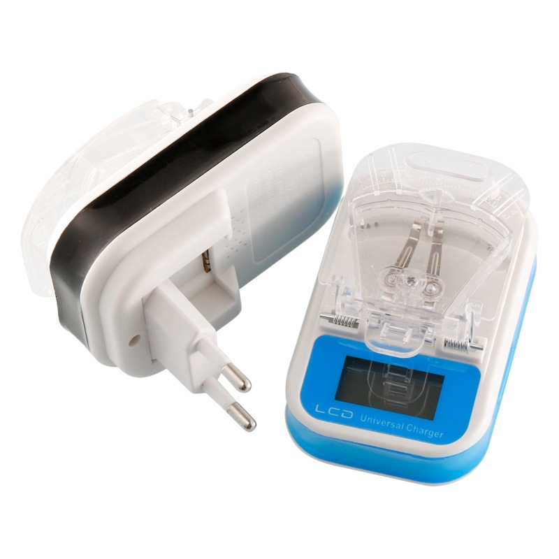 Cargador universal transfronterizo Cargador europeo Pies altos Negro Tres lámparas LCD estándar de EE. UU. Carga rápida LCD Australia charger